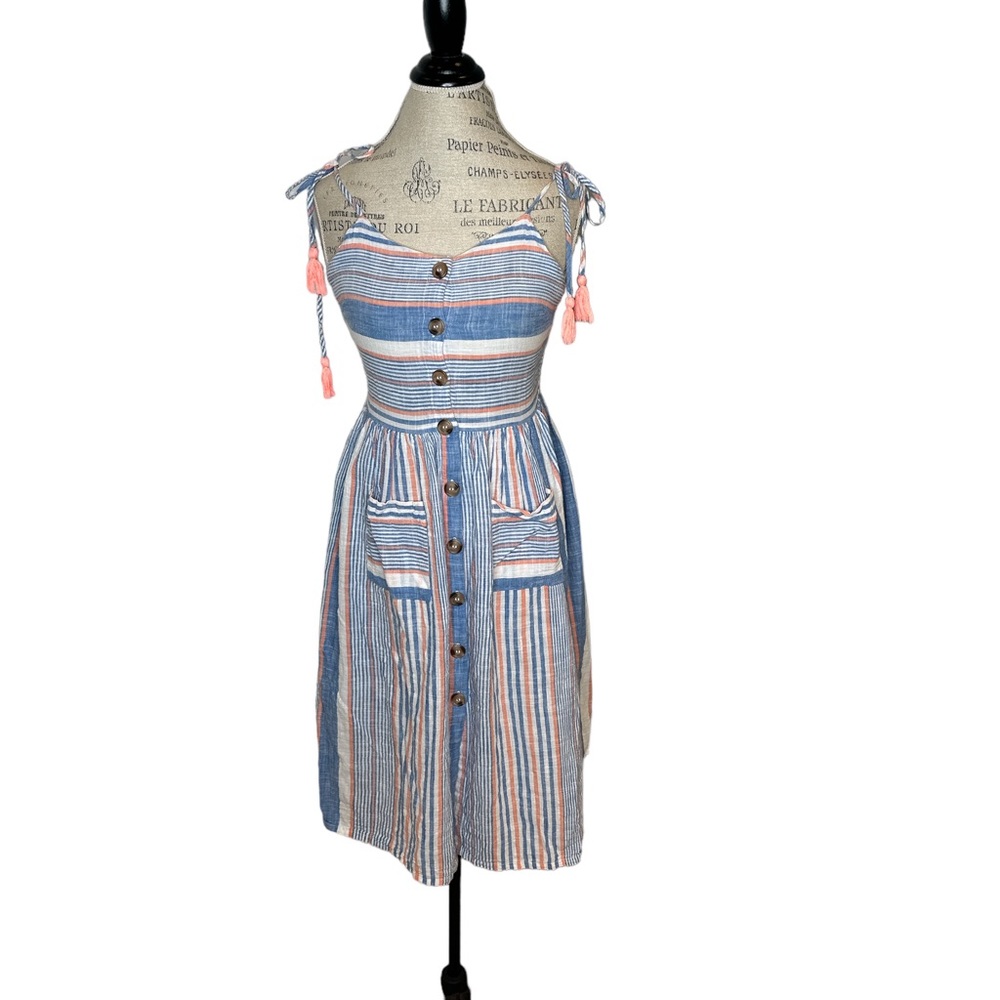 Goa beachwear by japna, adjustable tie straps, from pockets button down dress